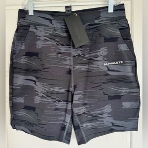 NWT Men’s Alphalete Camo Shorts SIZE‎ S